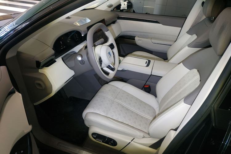 Used Zeekr 7X 2025 100kWh Long-Range All-Wheel Drive Intelligent Driving Version Left Front Seat
