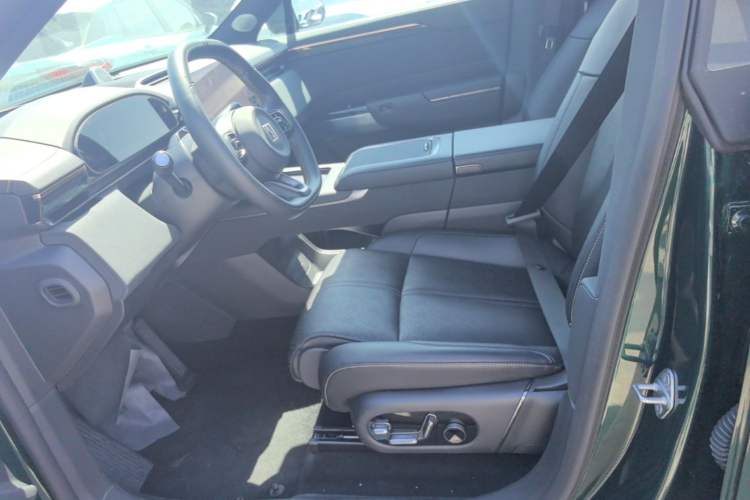 Used Zeekr 7X 2025 100 kWh Long-Range Rear-Wheel Drive with Intelligent Driving Features Left Front Seat