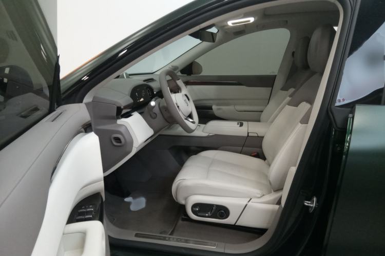 Used Zeekr 7X 2025 100kWh Long-Range All-Wheel Drive Intelligent Driving Version Left Front Seat