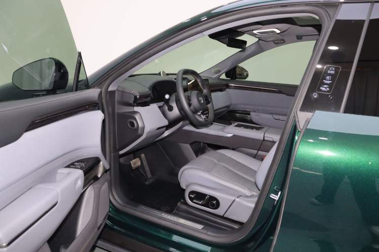 Used Zeekr 7X 2025 100kWh Long-Range All-Wheel Drive Intelligent Driving Version Left Front Seat