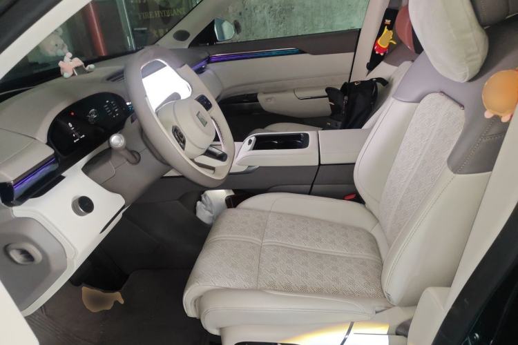 Used Zeekr 7X 2025 100kWh Long-Range All-Wheel Drive Intelligent Driving Version Left Front Seat