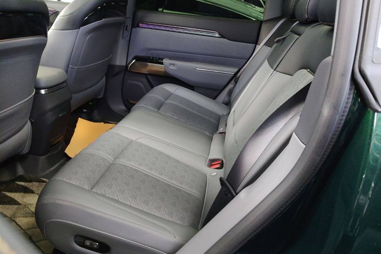 Used Zeekr 7X 2025 75 kWh Rear-Wheel Drive Intelligent Driving Version Left Rear Seat