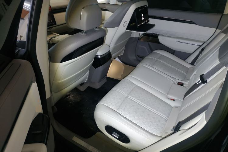 Used Zeekr 7X 2025 100kWh Long-Range All-Wheel Drive Intelligent Driving Version Left Rear Seat