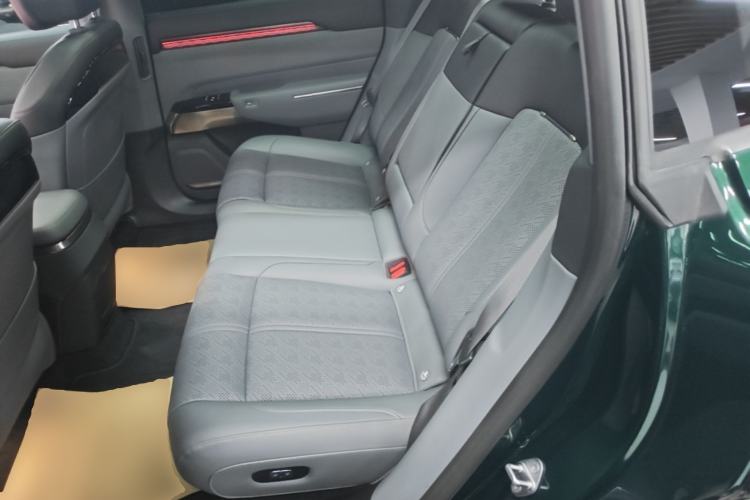 Used Zeekr 7X 2025 100 kWh Long-Range Rear-Wheel Drive with Intelligent Driving Features Left Rear Seat