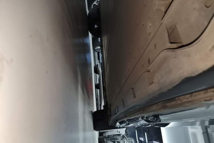 Used Zeekr 7X 2025 75 kWh Rear-Wheel Drive Intelligent Driving Version Left Side Sill