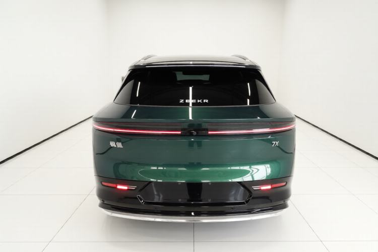 Used Zeekr 7X 2025 100 kWh Long-Range Rear-Wheel Drive with Intelligent Driving Features Rear