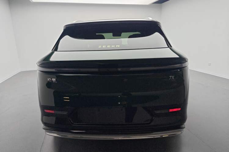 Used Zeekr 7X 2025 100 kWh Long-Range Rear-Wheel Drive with Intelligent Driving Features Rear