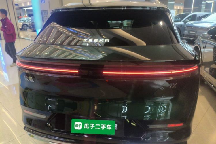 Used Zeekr 7X 2025 100kWh Long-Range All-Wheel Drive Intelligent Driving Version Rear