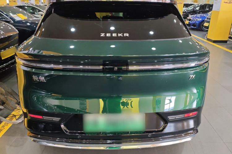 Used Zeekr 7X 2025 100 kWh Long-Range Rear-Wheel Drive with Intelligent Driving Features Rear