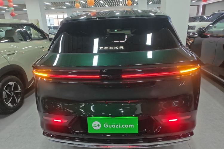 Used Zeekr 7X 2025 100 kWh Long-Range Rear-Wheel Drive with Intelligent Driving Features Rear