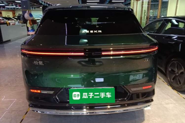 Used Zeekr 7X 2025 100kWh Long-Range All-Wheel Drive Intelligent Driving Version Rear
