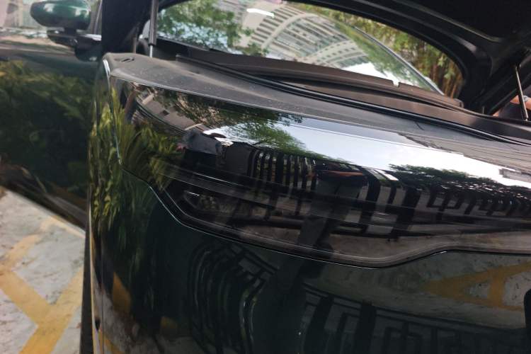 Used Zeekr 7X 2025 100 kWh Long-Range Rear-Wheel Drive with Intelligent Driving Features Right Front Headlight