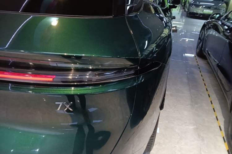 Used Zeekr 7X 2025 100kWh Long-Range All-Wheel Drive Intelligent Driving Version Right Rear Taillight