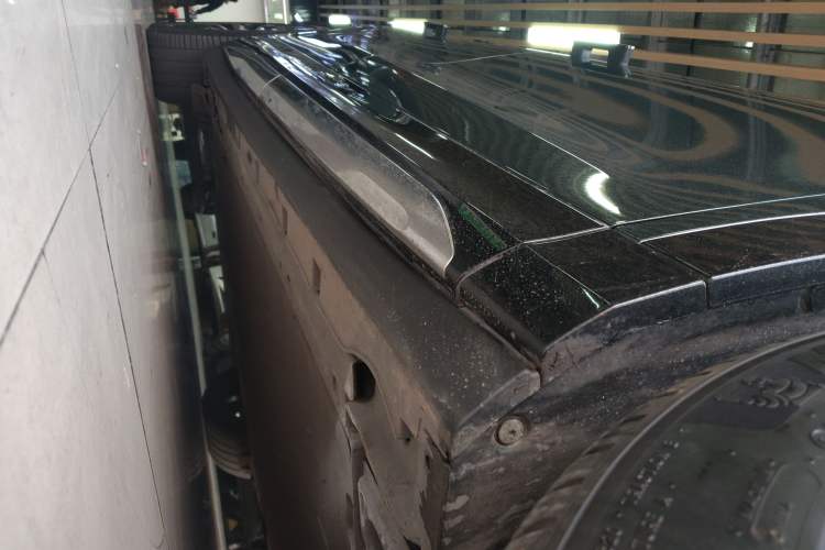 Used Zeekr 7X 2025 100kWh Long-Range All-Wheel Drive Intelligent Driving Version Right Side Sill