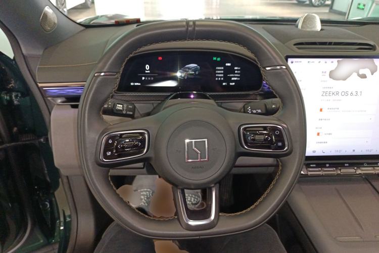 Used Zeekr 7X 2025 100 kWh Long-Range Rear-Wheel Drive with Intelligent Driving Features Steering Wheel