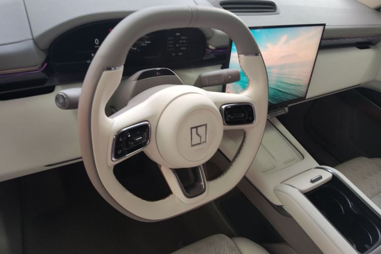 Used Zeekr 7X 2025 100kWh Long-Range All-Wheel Drive Intelligent Driving Version Steering Wheel