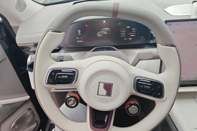 Used Zeekr 7X 2025 100 kWh Long-Range Rear-Wheel Drive with Intelligent Driving Features Steering Wheel