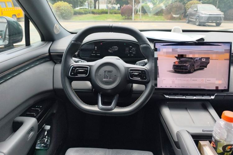 Used Zeekr 7X 2025 100kWh Long-Range All-Wheel Drive Intelligent Driving Version Steering Wheel