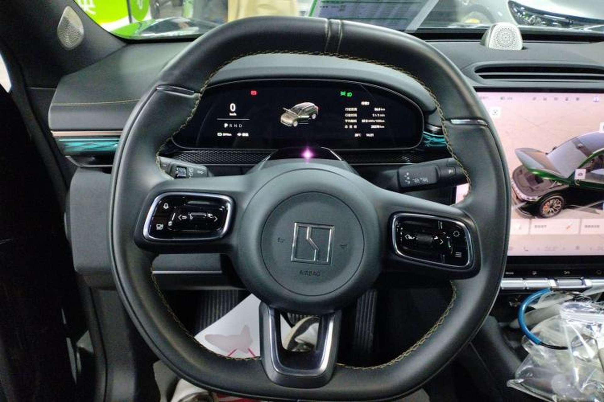 Used Zeekr 7X 2025 100kWh Long-Range All-Wheel Drive Intelligent Driving Version Steering Wheel