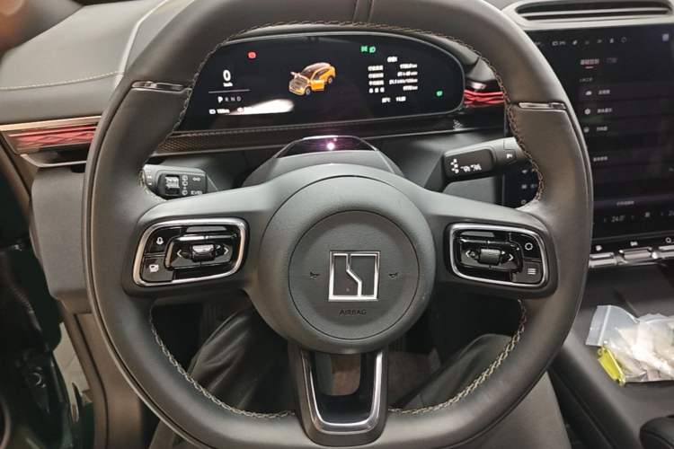 Used Zeekr 7X 2025 100kWh Long-Range All-Wheel Drive Intelligent Driving Version Steering Wheel