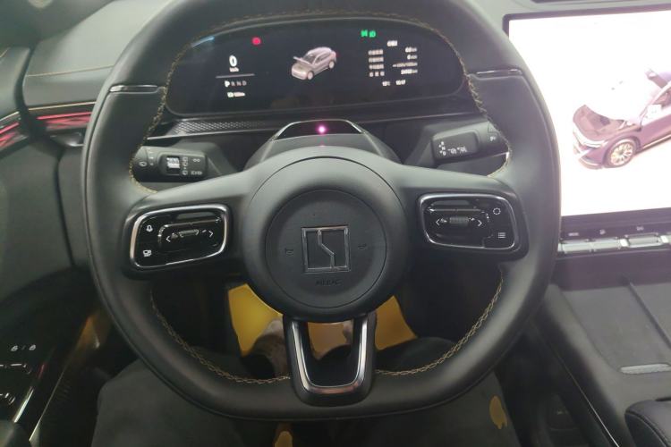 Used Zeekr 7X 2025 100 kWh Long-Range Rear-Wheel Drive with Intelligent Driving Features Steering Wheel