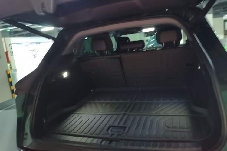 Used Zeekr 7X 2025 100 kWh Long-Range Rear-Wheel Drive with Intelligent Driving Features Trunk