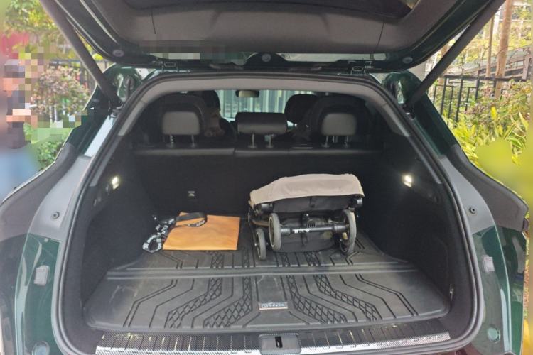 Used Zeekr 7X 2025 100 kWh Long-Range Rear-Wheel Drive with Intelligent Driving Features Trunk