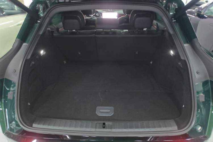 Used Zeekr 7X 2025 100 kWh Long-Range Rear-Wheel Drive with Intelligent Driving Features Trunk
