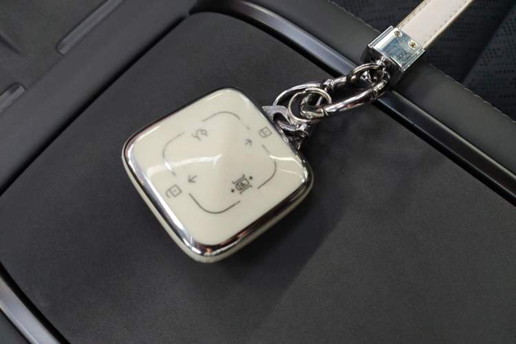 Used Zeekr 7X 2025 75 kWh Rear-Wheel Drive Intelligent Driving Version Vehicle Key