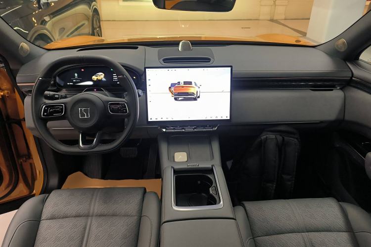 Used Zeekr 7X 2025 100 kWh Long-Range Rear-Wheel Drive with Intelligent Driving Features Center Console