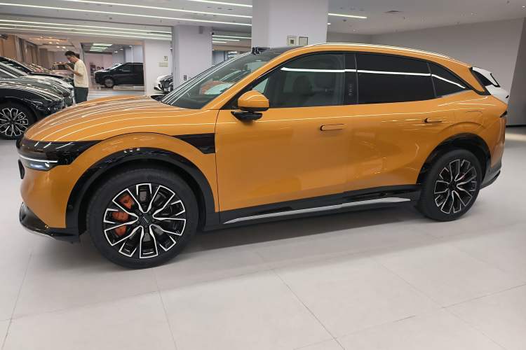 Used Zeekr 7X 2025 100 kWh Long-Range Rear-Wheel Drive with Intelligent Driving Features Left Side