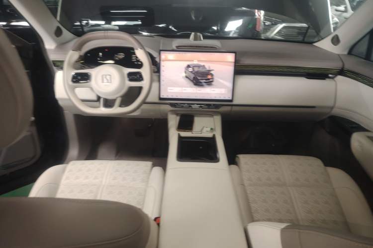 Used Zeekr 7X 2025 75 kWh Rear-Wheel Drive Intelligent Driving Version Center Console