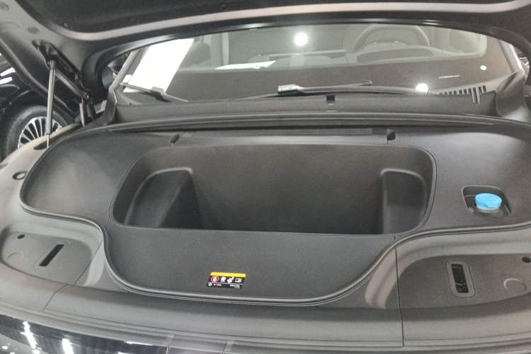 Used Zeekr 7X 2025 100 kWh Long-Range Rear-Wheel Drive with Intelligent Driving Features Engine Bay