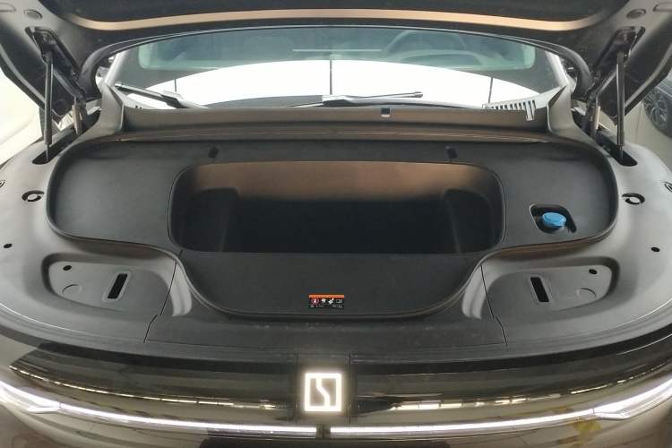 Used Zeekr 7X 2025 75 kWh Rear-Wheel Drive Intelligent Driving Version Engine Bay
