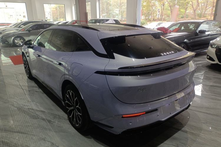 Used Zeekr 7X 2025 75 kWh Rear-Wheel Drive Intelligent Driving Version Exterior 2
