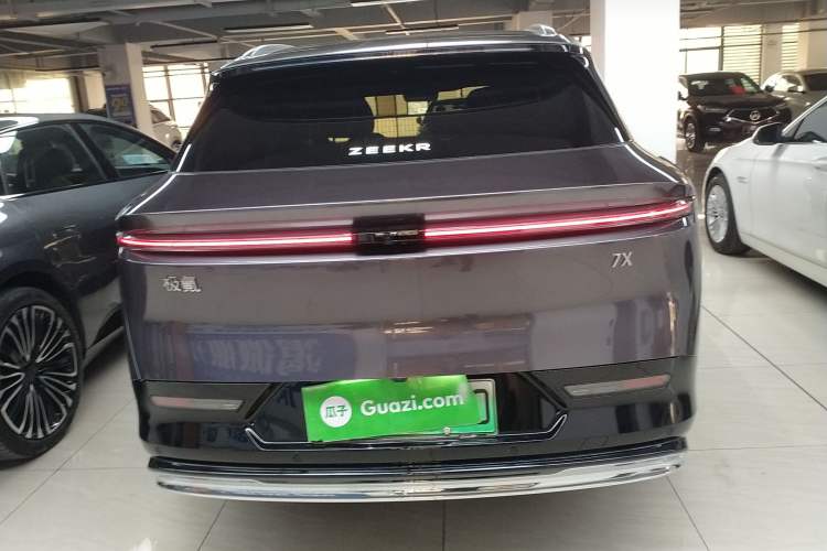 Used Zeekr 7X 2025 75 kWh Rear-Wheel Drive Intelligent Driving Version Exterior 4