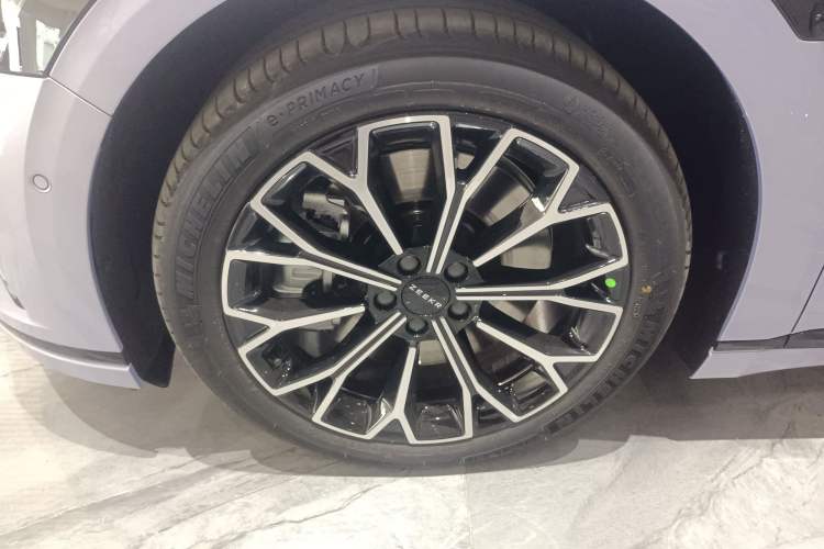 Used Zeekr 7X 2025 75 kWh Rear-Wheel Drive Intelligent Driving Version Exterior 4