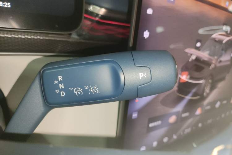 Used Zeekr 7X 2025 75 kWh Rear-Wheel Drive Intelligent Driving Version Gear Lever
