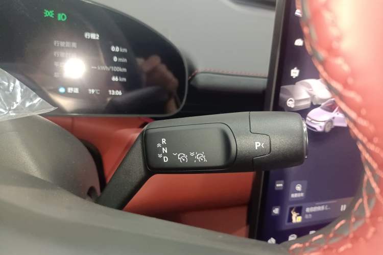 Used Zeekr 7X 2025 75 kWh Rear-Wheel Drive Intelligent Driving Version Gear Lever