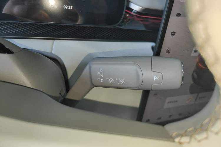 Used Zeekr 7X 2025 100 kWh Long-Range Rear-Wheel Drive with Intelligent Driving Features Gear Lever