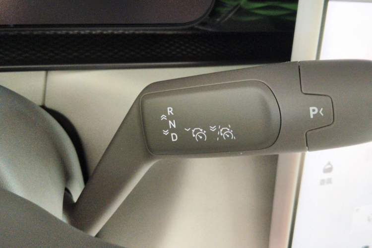 Used Zeekr 7X 2025 75 kWh Rear-Wheel Drive Intelligent Driving Version Gear Lever