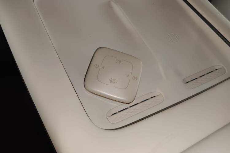 Used Zeekr 7X 2025 75 kWh Rear-Wheel Drive Intelligent Driving Version Interior 1