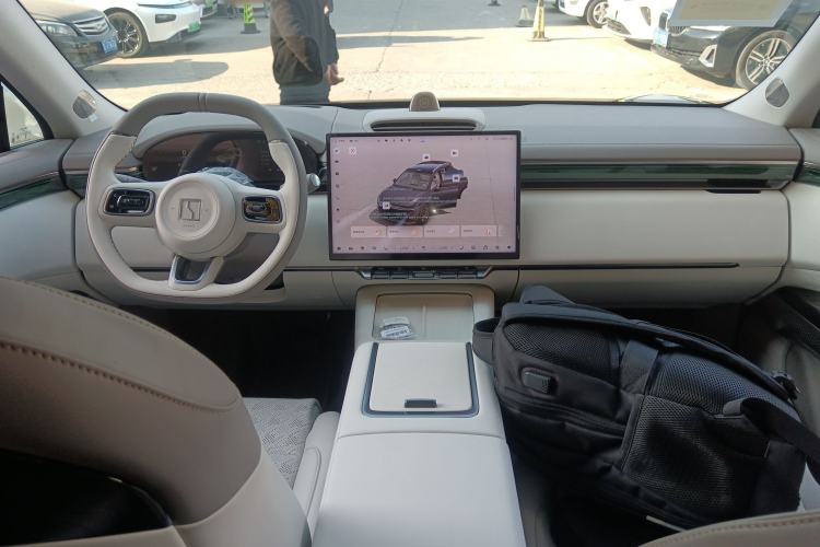 Used Zeekr 7X 2025 100 kWh Long-Range Rear-Wheel Drive with Intelligent Driving Features Interior 2