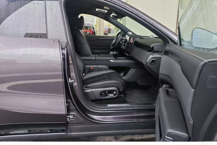 Used Zeekr 7X 2025 75 kWh Rear-Wheel Drive Intelligent Driving Version Interior 3