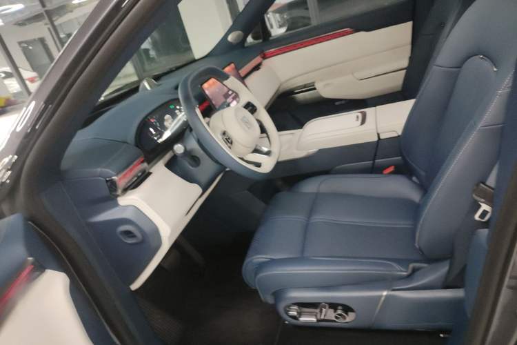 Used Zeekr 7X 2025 75 kWh Rear-Wheel Drive Intelligent Driving Version Left Front Seat
