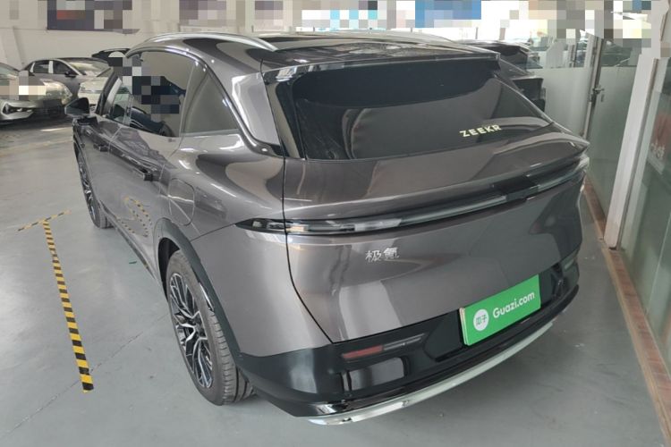 Used Zeekr 7X 2025 100 kWh Long-Range Rear-Wheel Drive with Intelligent Driving Features Rear Left 45 Deg