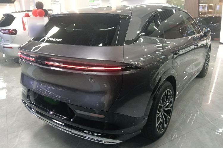 Used Zeekr 7X 2025 100 kWh Long-Range Rear-Wheel Drive with Intelligent Driving Features Rear Right 45 Deg