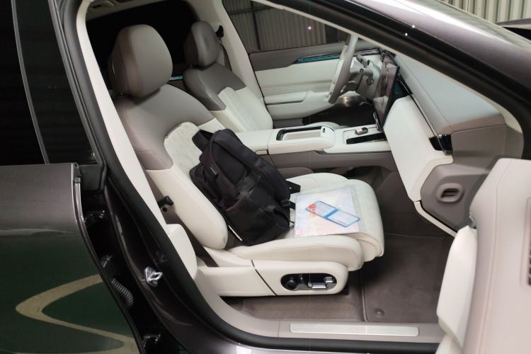 Used Zeekr 7X 2025 75 kWh Rear-Wheel Drive Intelligent Driving Version Right Front Seat