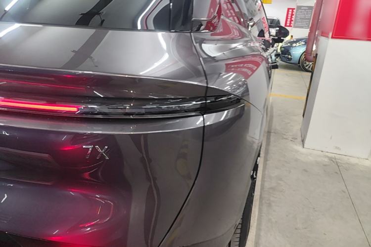 Used Zeekr 7X 2025 75 kWh Rear-Wheel Drive Intelligent Driving Version Right Rear Taillight