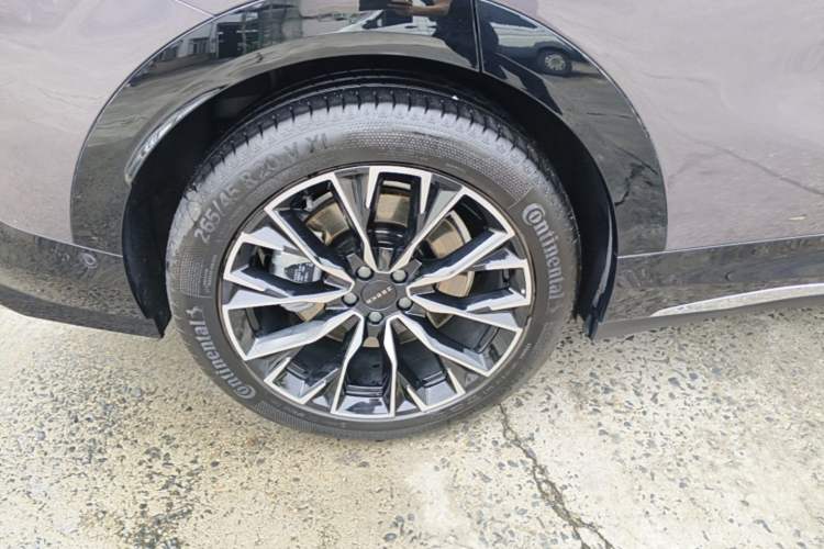 Used Zeekr 7X 2025 100 kWh Long-Range Rear-Wheel Drive with Intelligent Driving Features Right Rear Wheel Hub